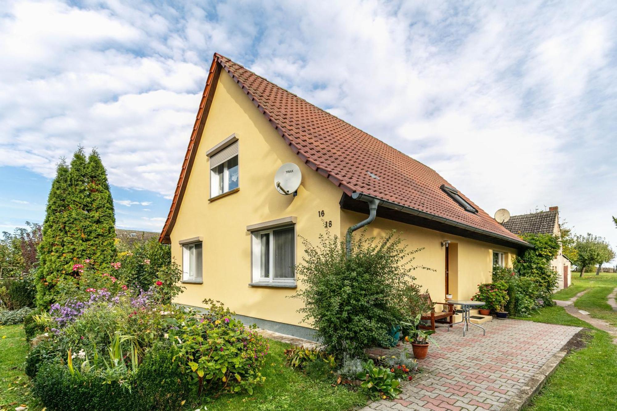 Ferienwohnung im Blumengarten Angermunde Exterior foto