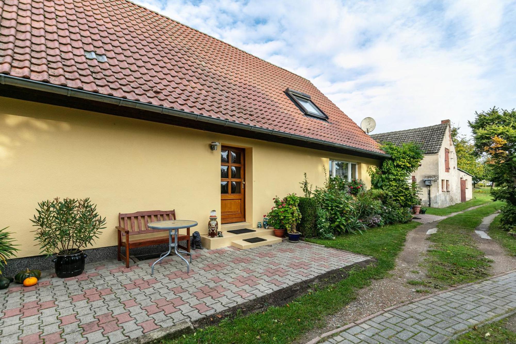 Ferienwohnung im Blumengarten Angermunde Exterior foto